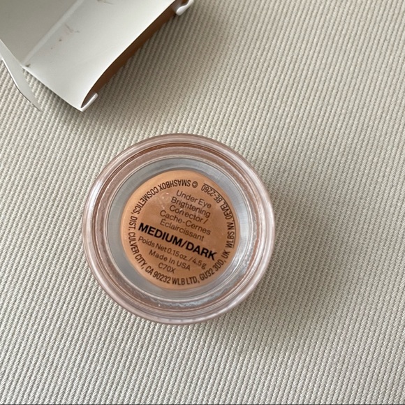 BECCA under eye corrector - Picture 3 of 3